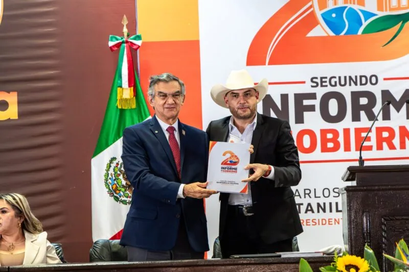 Anuncia Américo rehabilitación de carretera ejidal en Padilla