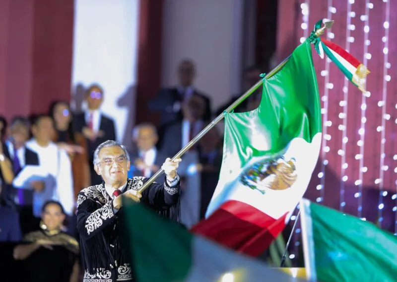 Encabeza Américo tradicional Grito de Independencia desde la capital tamaulipeca