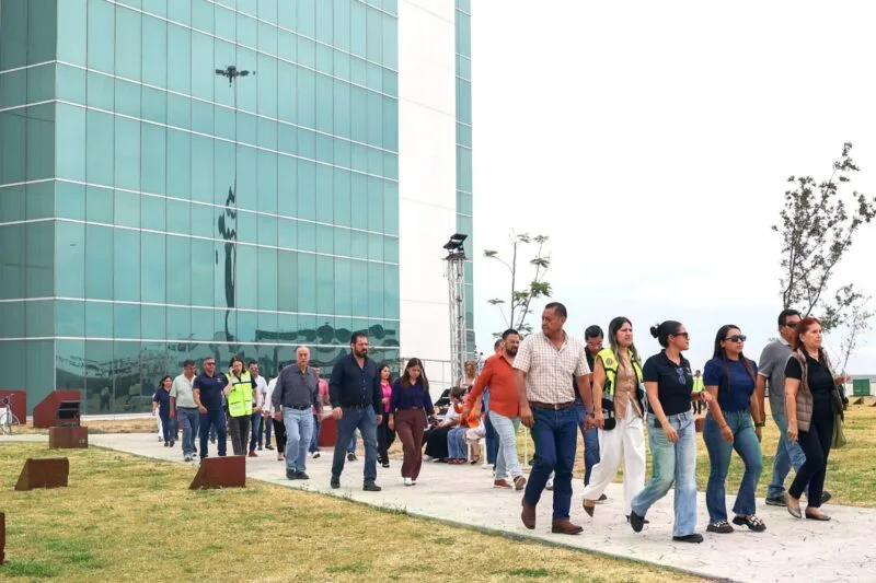 Activan en Torre Bicentenario protocolos de prevención y respuesta de emergencia como parte del Simulacro Nacional 2026