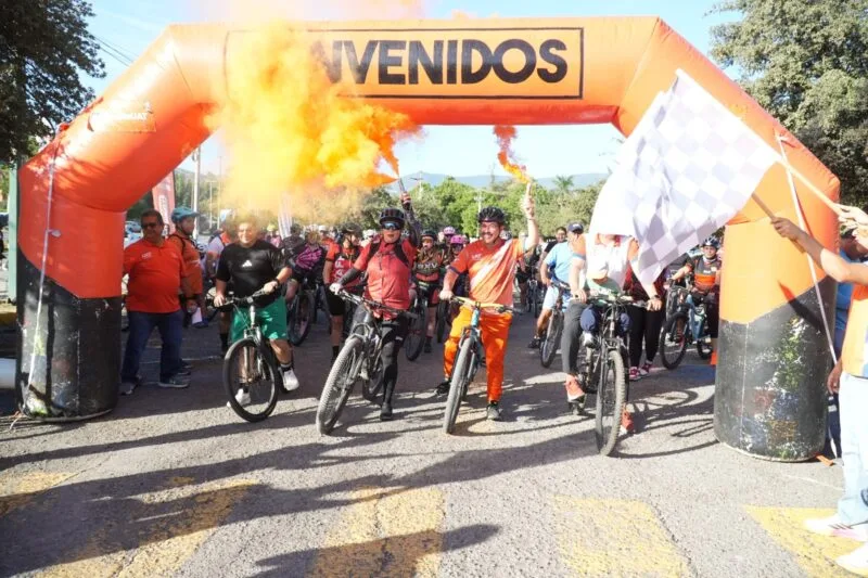 Encabeza el rector Dámaso Anaya la Gran Rodada UAT 14K en Ciudad Victoria