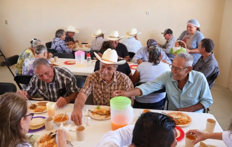 Brindarán Comedores de Bienestar alimentos a personas en situación de calle