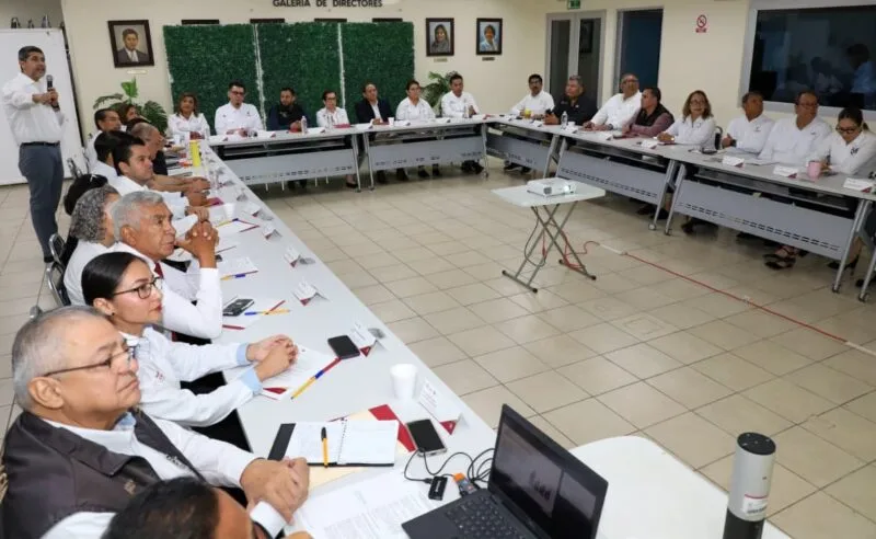Coordinan acciones preventivas para dar respuesta ante riesgos y urgencias epidemiológicas
