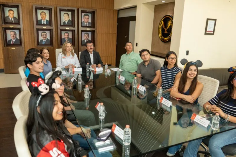 Afianza UAT movilidad internacional de estudiantes en el programa Disney 2026