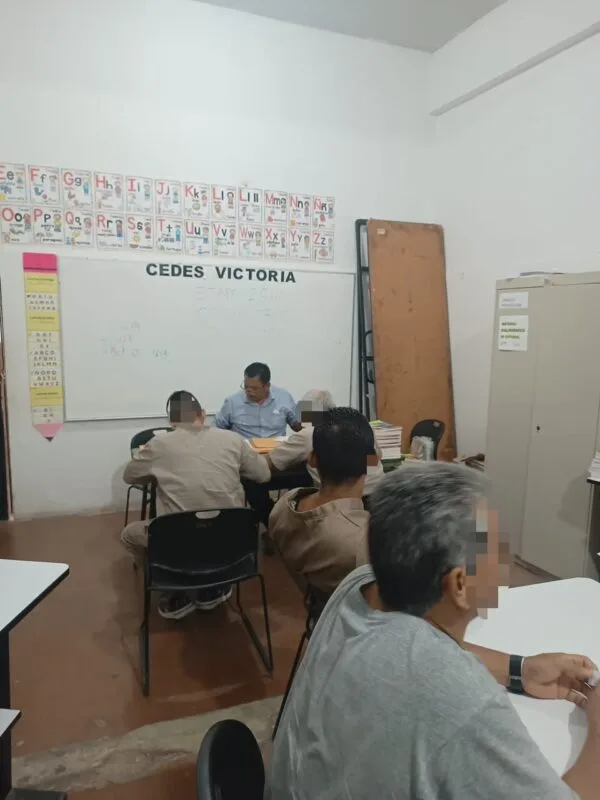 Aplican exámenes de educación media superior y fortalecen habilidades lógico-matemáticas en el CEDES Victoria