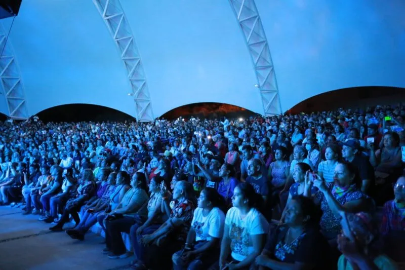 Se reúnen más de 1800 personas en la renovada Concha Acústica por el Festival Internacional en la Costa del Seno Mexicano