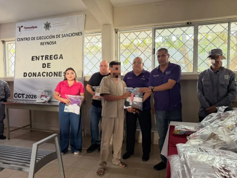 Reciben PPLs en el CEDES Reynosa donación de artículos para estancia digna