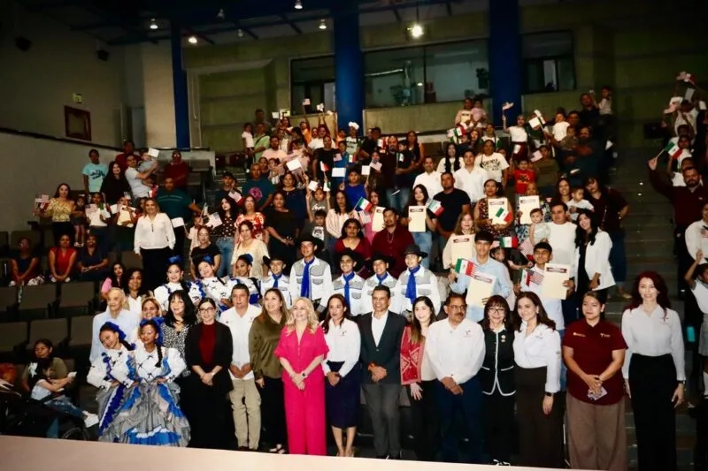 Entrega ITM actas de doble nacionalidad a niñas, niños y adolescentes de familias victorenses