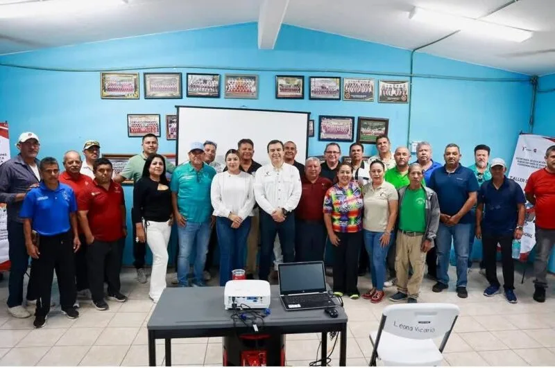 Celebran Taller Interdisciplinario de Educación Física