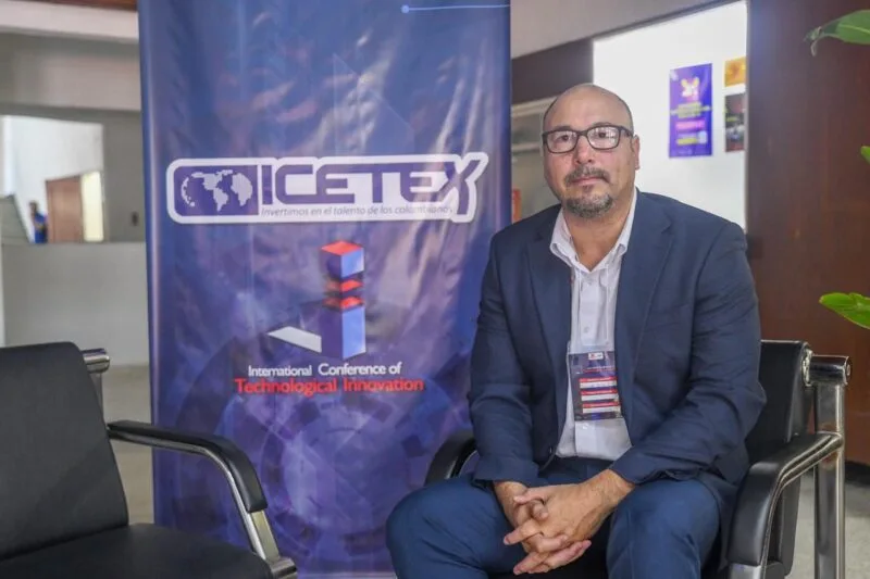 Destaca la UAT en foro internacional de innovación tecnológica en Colombia