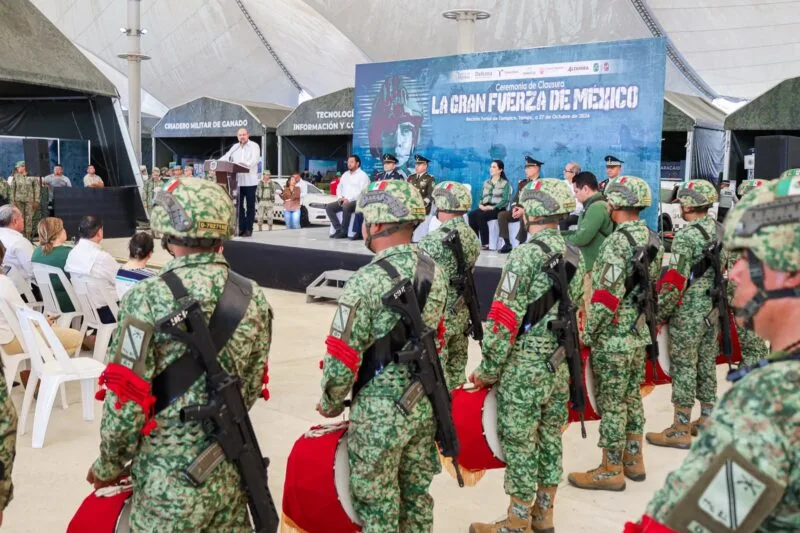 Clausura secretario general de Gobierno exposición militar La Gran Fuerza de México en Tampico